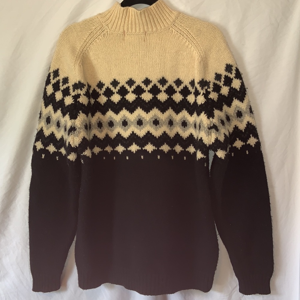 VTG Eddie Bauer black and cream Icelandic mock neck wool sweater
